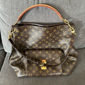 RARE Discontinued Louis Vuitton Métis Hobo Monogram Bag